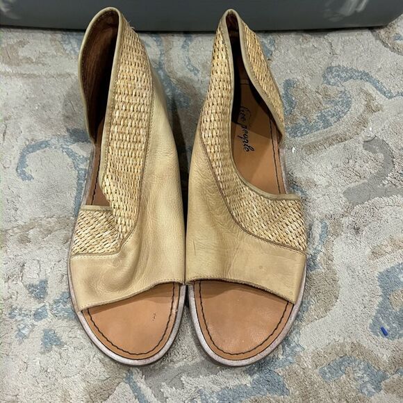 Free People Shoe - Picture 2 of 4